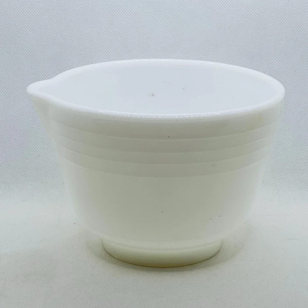Vintage Pyrex Hamilton Beach Ribbed Mixing Bowl Opal White‎ Milk Glass Retro